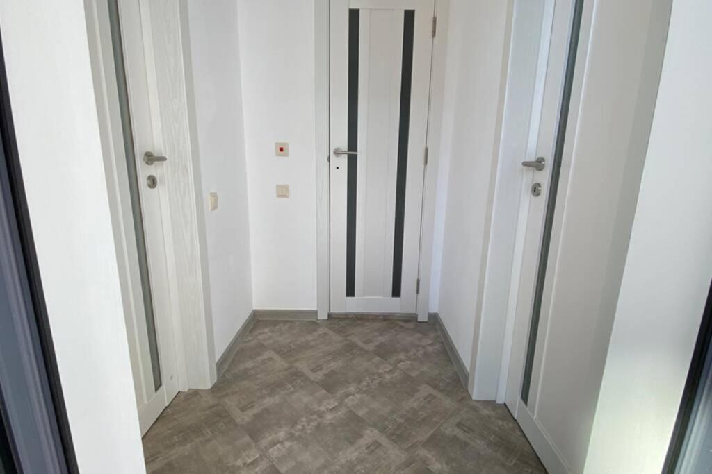 Lola Seaview Guest House. Уютный Домик В Варне Varna Bagian luar foto